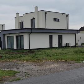Zemira house