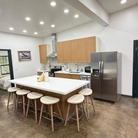 Glacier Luxury Retreat Oak Tree Apartment 3