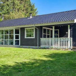 Holiday Home Ålbækparken Spøttrup Ii, hotel u gradu Spottrup