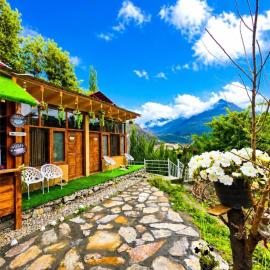 Escape Retreat Hunza, hotel in Karimabad Hunza