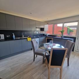 Milton Keynes Modern Retreat, hotel in Milton Keynes
