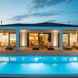 Luxury Villa Marku, hotel en Karavadhos