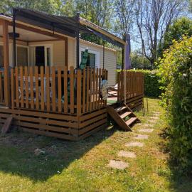 Mobil home Cosy, hotel di Fricambault
