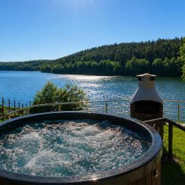 Cozy Home In Lipnica With Wifi, hotel in Lipnica