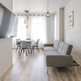 Chorzów Homely Apartment by BookingHost