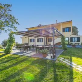 Agriturismo Podere La Maestà, hotel a Rosignano Marittimo