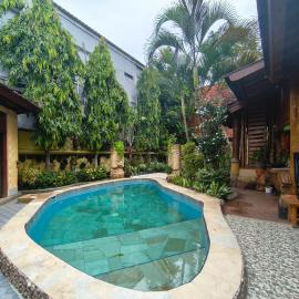 The Lavana Villa Honey, hotel in Montongbuwoh