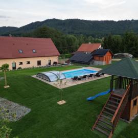 Ubytovaní Pod Hvězdou, hotel in Křinice