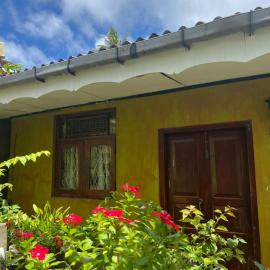 Tropical Homestay Alovera, hotel in Balapitiya