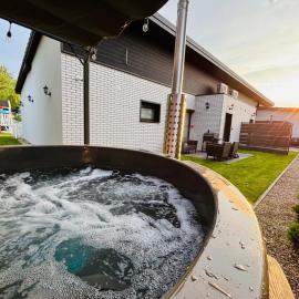RAJSKIE REZYDENCJE-Antresola Czarna,Antresola Biała, hotel v destinaci Bilcza