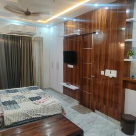 Ufairia Studios Bliss Chalets near Blue Sapphire, Hotel in Ghaziabad