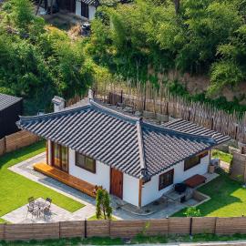 Viesnīca Gangneung Orabdori Hanok Pension pilsētā Kannina