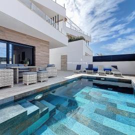 3112 - Villa Azura
