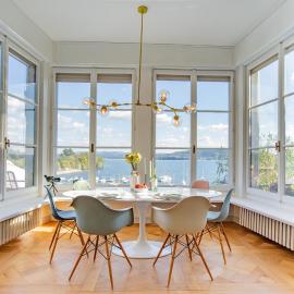 Lake House Lesa - Lakeside Villa Lago Maggiore, хотел в Леза