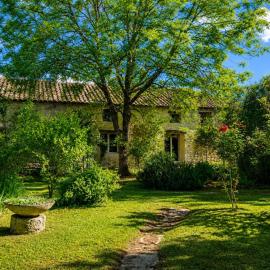 Les instants du lot, hotel v mestu Trespoux-Rassiels