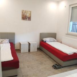 Garden hotel3