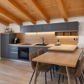 Appartamento Bella Vista, hotelli kohteessa Colere