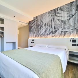 Hostal Sol y Miel, hotel u gradu Benalmadena