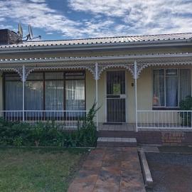 Protea House, hotel in Graaff-Reinet