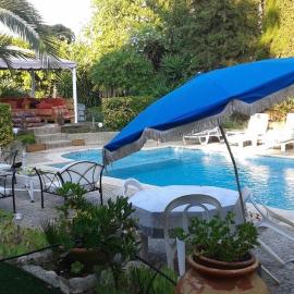 Studio indépendant en villa Calme, Jardins et Piscine à 5 min de la Mer