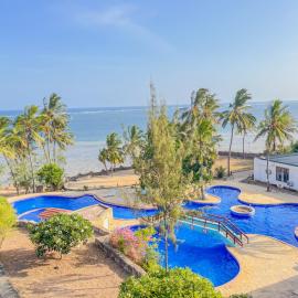Rafiki Beachfront Apartments, hotel i Mombasa