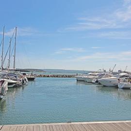 Moontide - Coastal Family Home near Poole Harbour, hotel v destinaci Hamworthy
