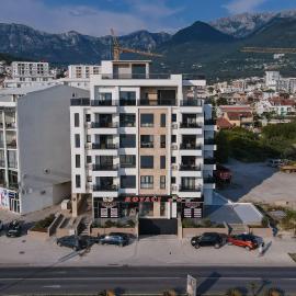 B1 first line apartments, khách sạn ở Šušanj