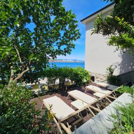 Villa Lovorka by VILLA EVA, hotel a Omišalj (Castelmuschio)