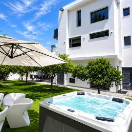 Casa di Jiovanni Luxury、Asgourouのホテル