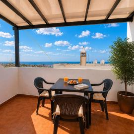 Bungalow La Marisma - 600M to the Beach By Lanzarote Vacation Homes, hotel in Puerto del Carmen