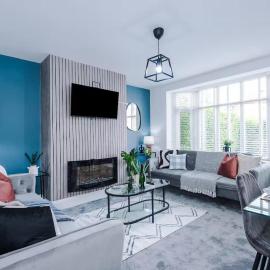 Comfortable & Spacious 3BR House near Coop Live Arena & Etihad Stadium with free Parking - New Management Since Jan '26