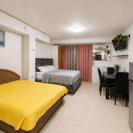 Monetegro Seaside, hotel Rafailoviciben