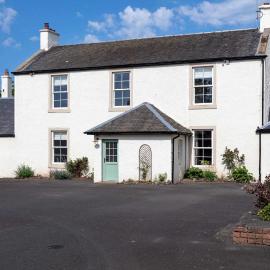 Laigh House - Donnini Apartments, hotel in Troon