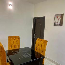 Platinum Apartelle Service Apartment, hotel em Benin City