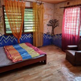 Aba Beach Home, hotel em Ampeni