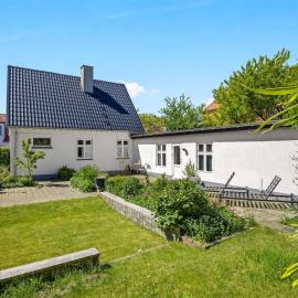 Holiday Home Emma - 700m from the sea by Interhome