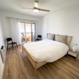 Total Center, Bright apartment at the foot of the Castle, hotel v destinácii Castalla