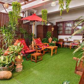 Aphilapa House