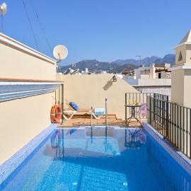 Apartamentos Nerjaluna, Hotel in Nerja