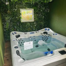 Le temps d une pause Studio calme détente et SPA, hotel a Grand-Champ