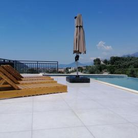 Villa Mila View, Bar - Montenegro, hotelli kohteessa Bar