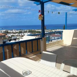2-Bedroom Panoramic Seaview Apartment with Huge Terrace