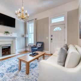 Near Parks Downtown & Riverwalk Midtown Muse Sleeps 14