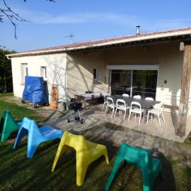 Manola avec piscine couverte à 150m