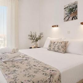 H Stella Apartments & Rooms, Hotel in Kalamítsi