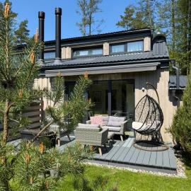 Forest & Sea Retreat Cottage with Pool