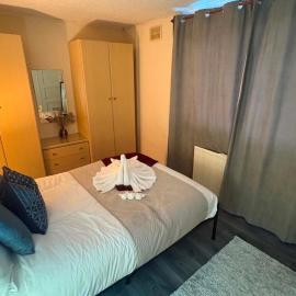 Holiday Contractor House-4 Bedrooms Near Airport