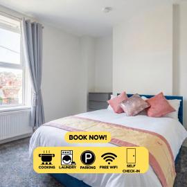 Spacious 5BR Sheffield Home | Sleeps 10 | Near City Centre