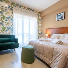 La Zagara Rooms - Porto di Milazzo, ξενοδοχείο στο Μιλάτσο