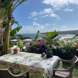 Le Touloulou , vue mer et jardin tropical, hotelli kohteessa Le Lorrain